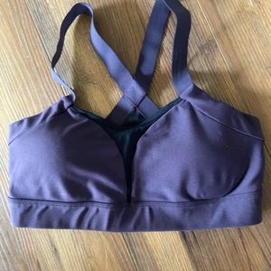 Underarmour sportsbra sz M